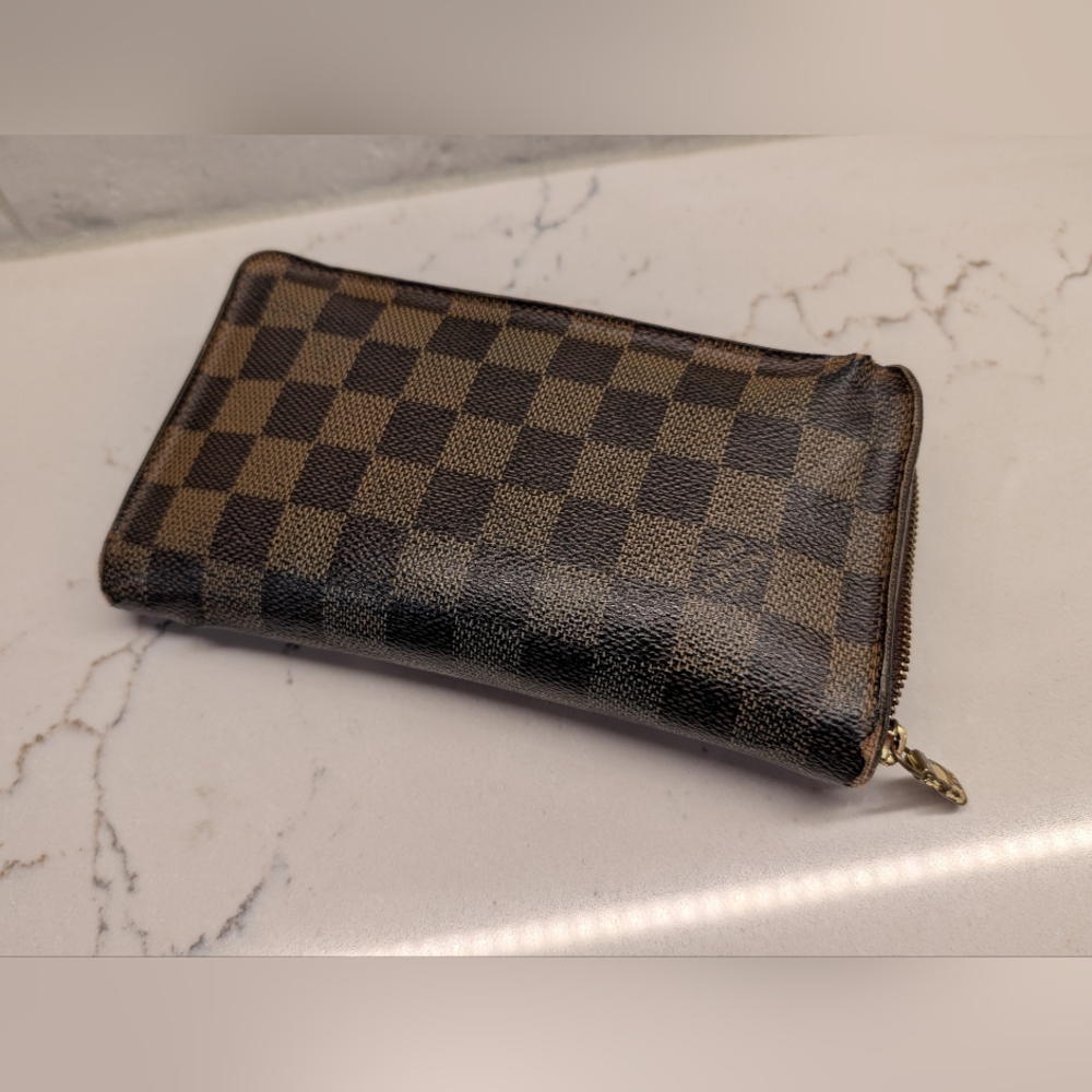 Louis Vuitton Damier Wallet - Brown Coated Canvas - Picture 16 of 16